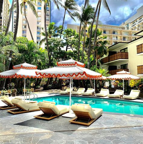 Hotels near White Sand Beach .